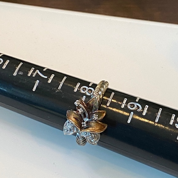 Beautiful Lilly Flower Diamond Sterling Ring! - Picture 8 of 13